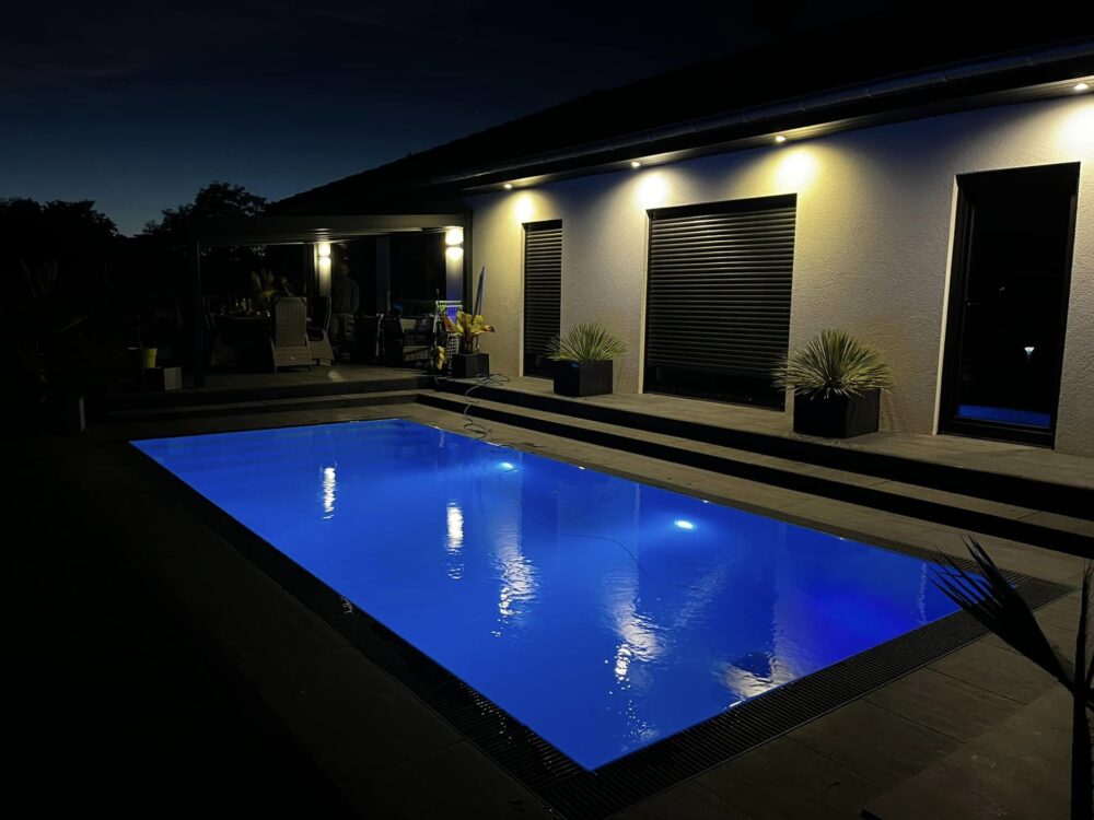 Überlaufpool/Infinitypool Überlaufpool/Infinitypool