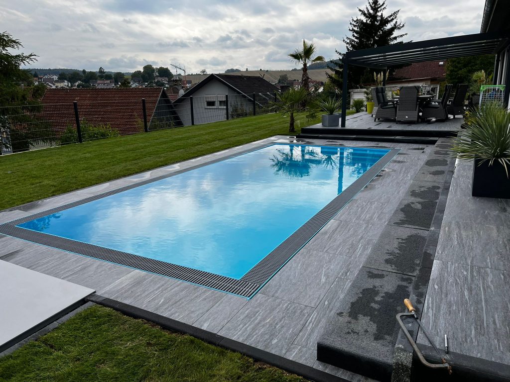 Überlaufpool/Infinitypool